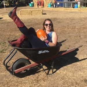 Meet your Posher, Lizzy