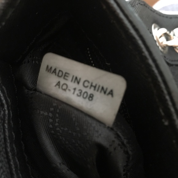 Michael Kors Saffiano Sloan Specchio Purse - Picture 7 of 8