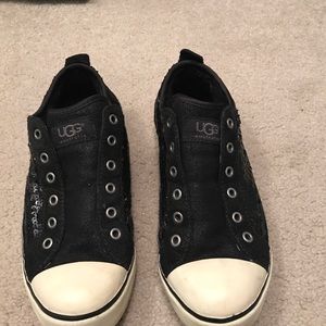 Women’s Ugg size 6