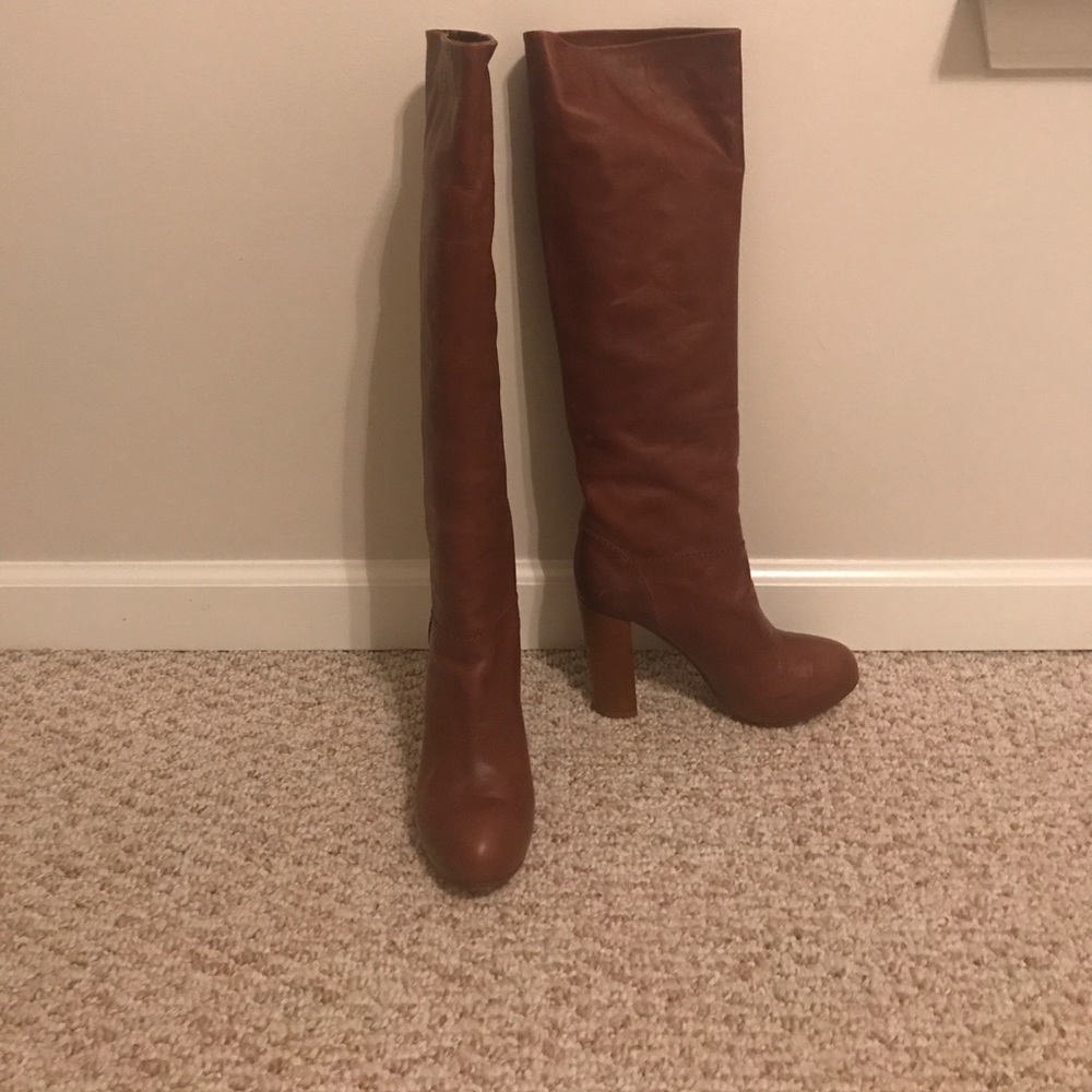 NIB Chloe leather boots. Size 38.5