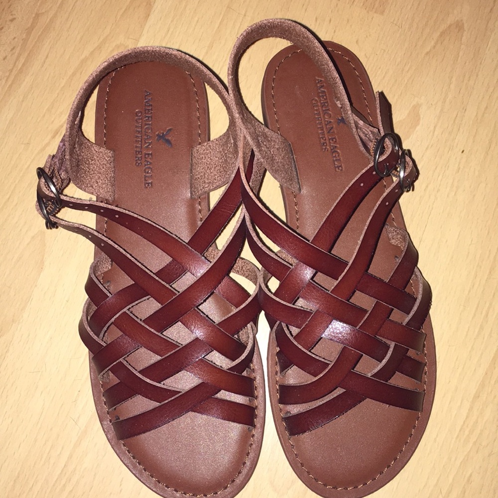 American Eagle brown double buckle sandals