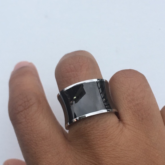 🆕 Stainless Steel Black Resin Band - Picture 2 of 3