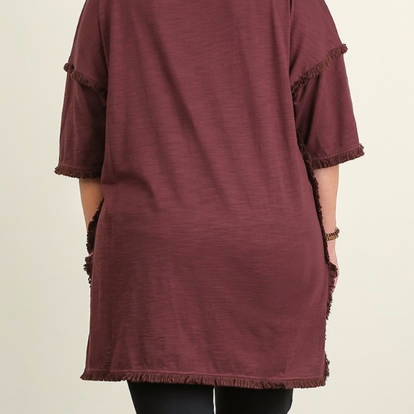SALE!!  PLUS- Hi Low Tunic with Fringed Hem - Picture 3 of 4