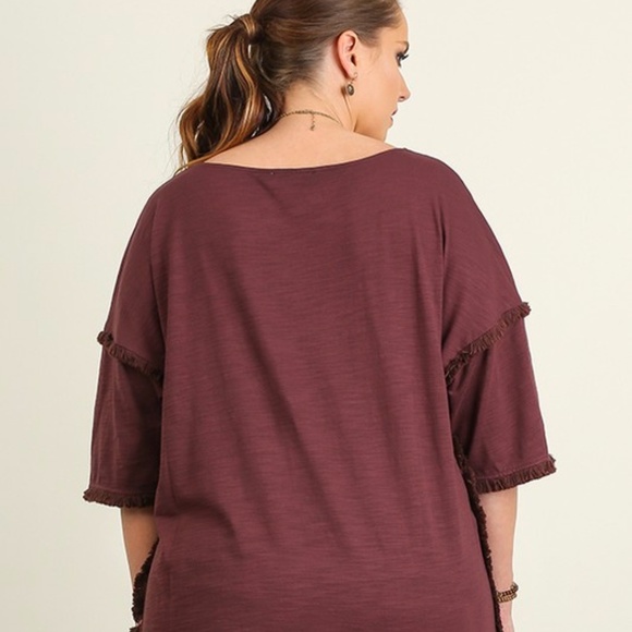 SALE!!  PLUS- Hi Low Tunic with Fringed Hem - Picture 4 of 4