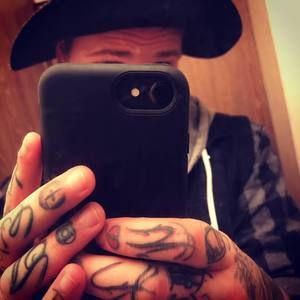 Meet your Posher, Zach