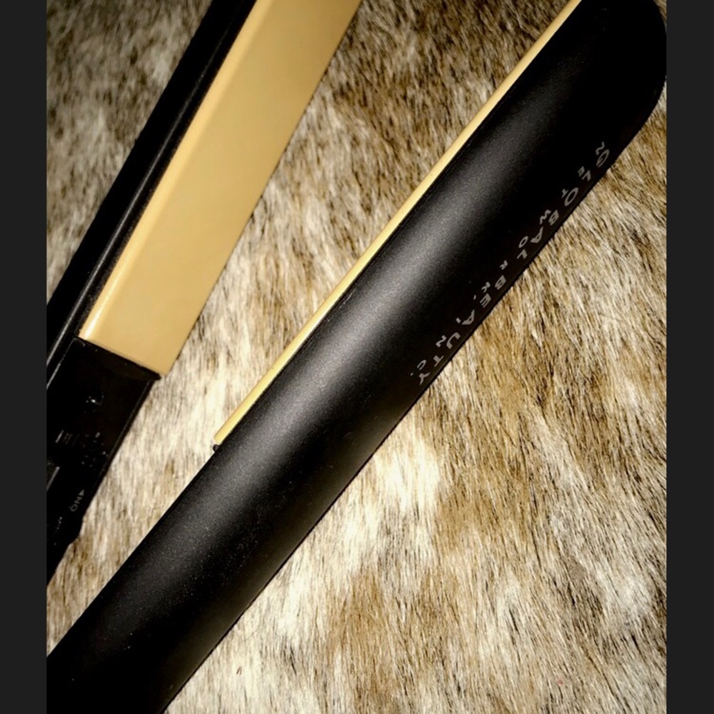CHI straightener