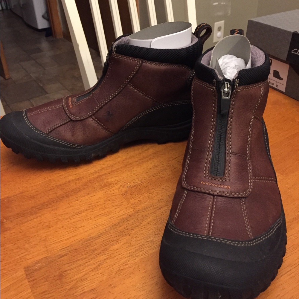 Clarks men's size 9 waterproof boot