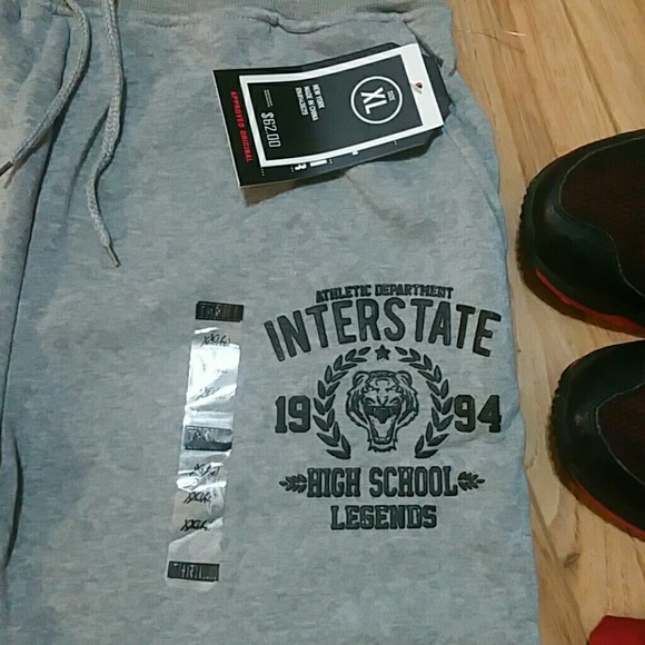 Thrill brand athletic sweats size XL or L - Picture 2 of 5