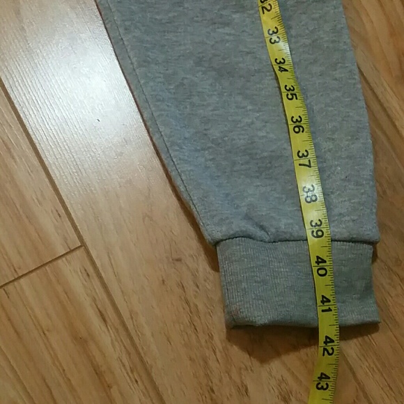 Thrill brand athletic sweats size XL or L - Picture 4 of 5