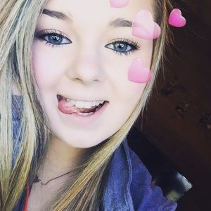 Meet your Posher, Valarie