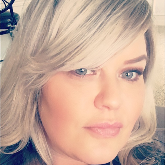 Meet your Posher, Kelly - Picture 1 of 1