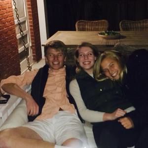 Meet your Posher, W