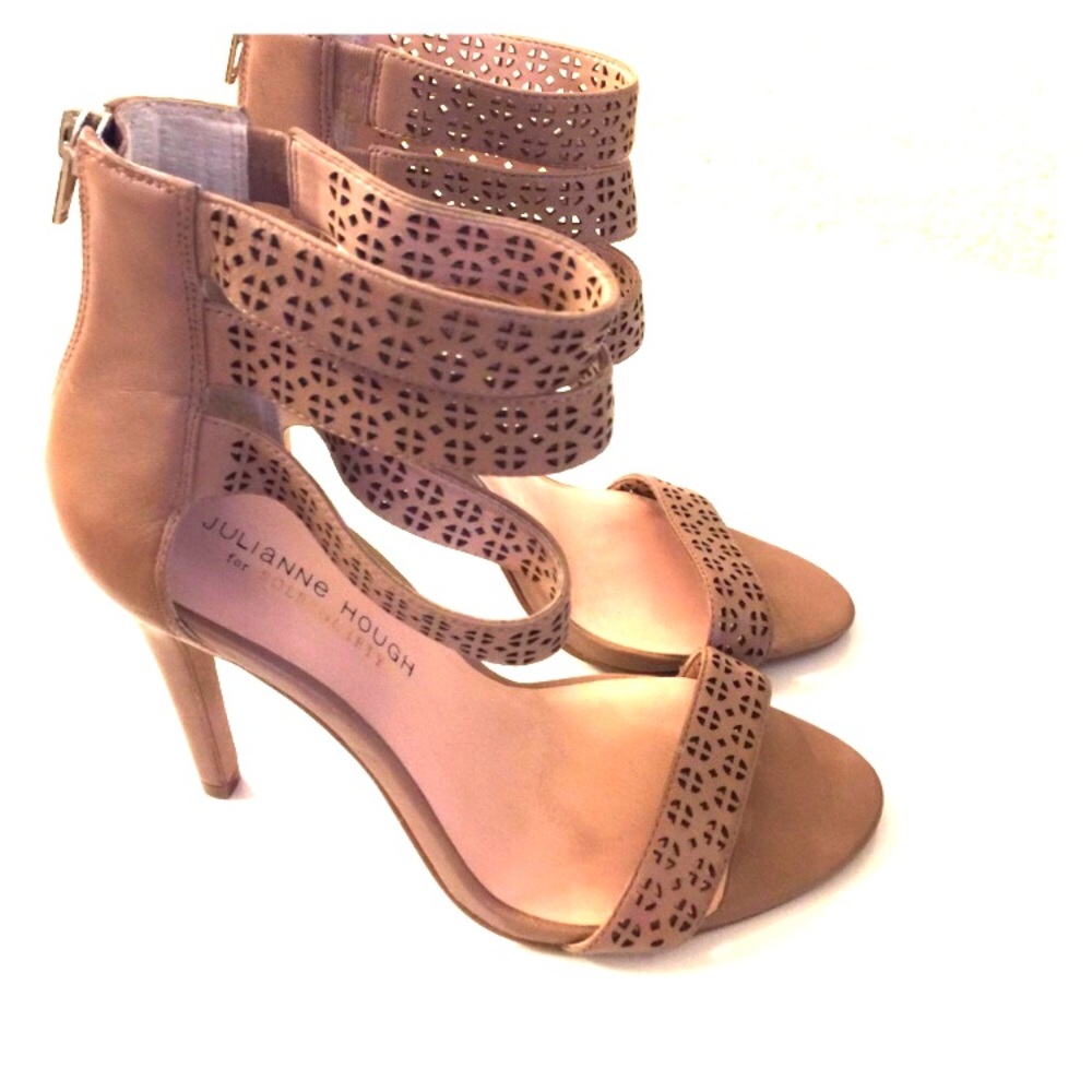 Julianne Hough for Sole Society Erlina Nude Heels