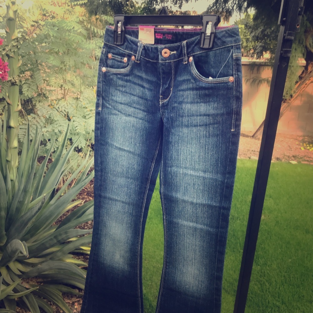 Brand new with tags girls size 8 Levi’s