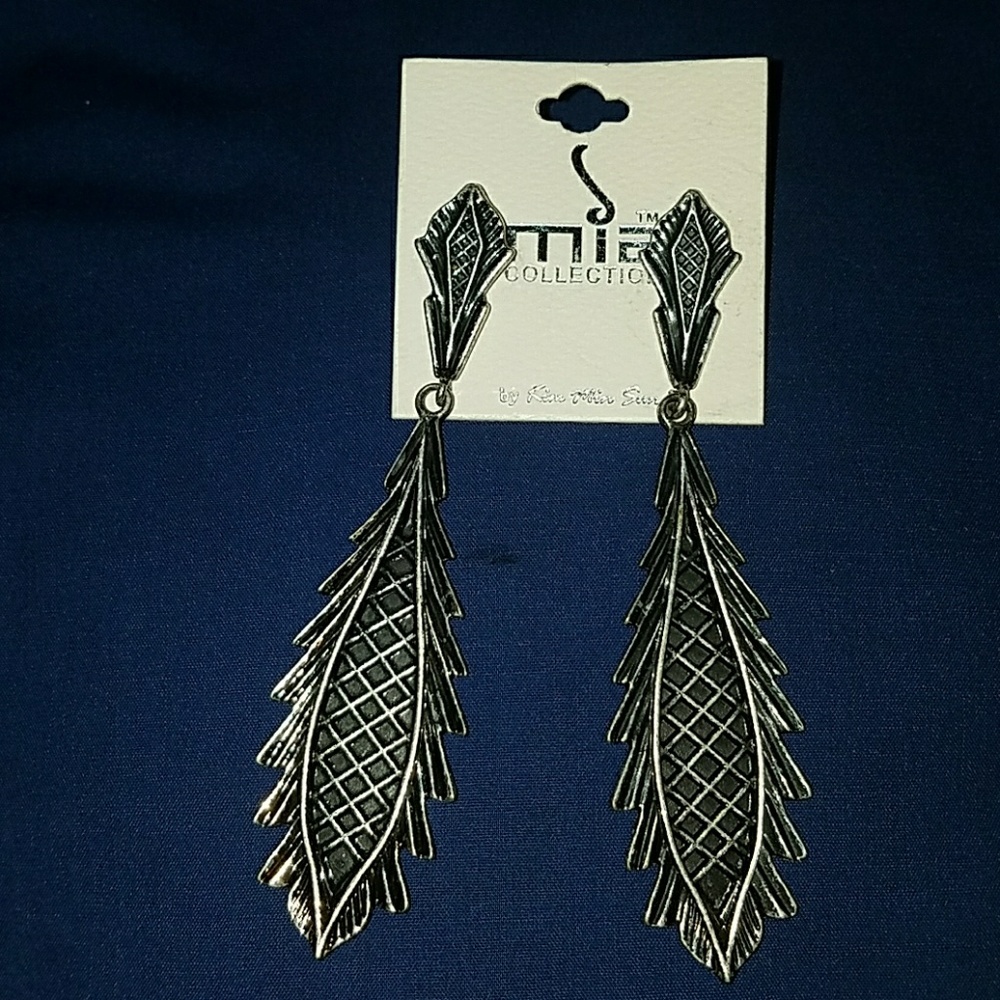 Mia Collection by Kim Min Sun Earrings