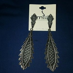 Mia Collection by Kim Min Sun Earrings