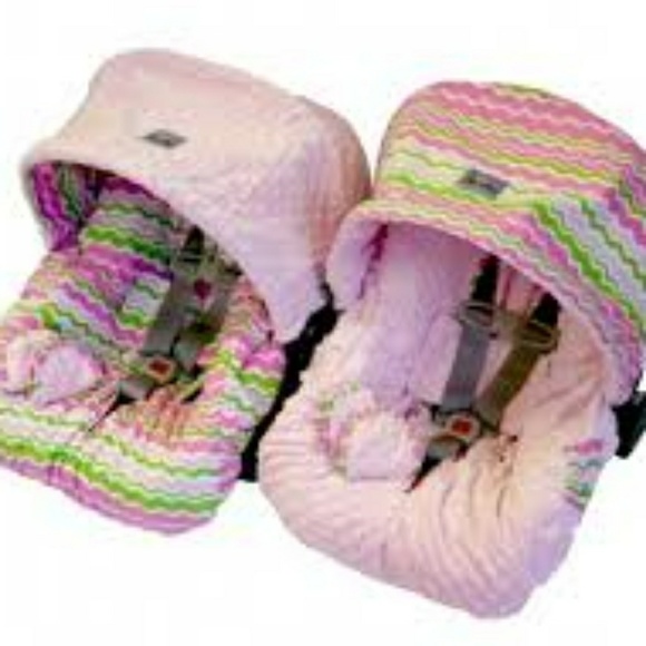 Baby Ritzy Rider Carseat Cover - Picture 2 of 2
