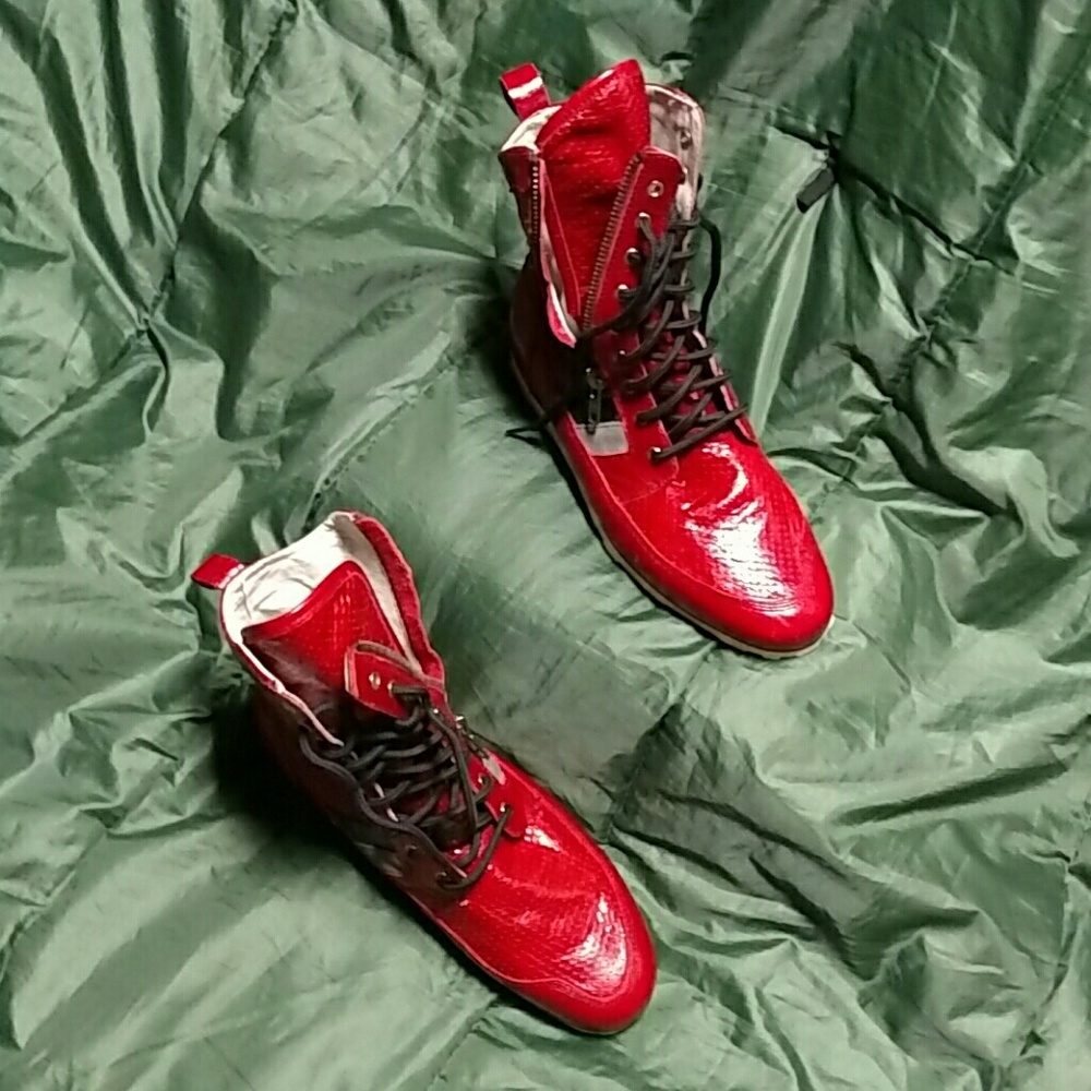 Men's high top