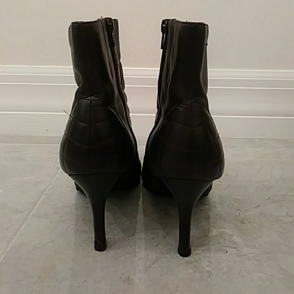 Brown Heeled Boots - Picture 4 of 6