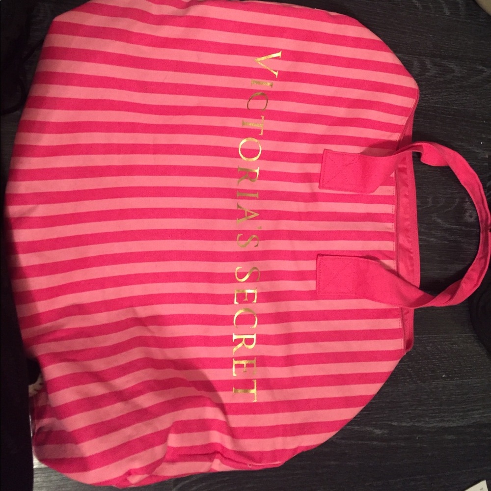 Victoria secret duffle
