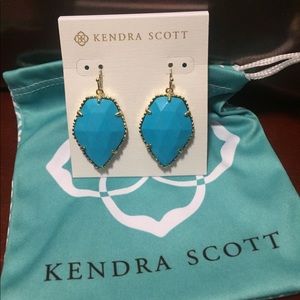 NWOT KENDRA SCOTT EARRINGS
