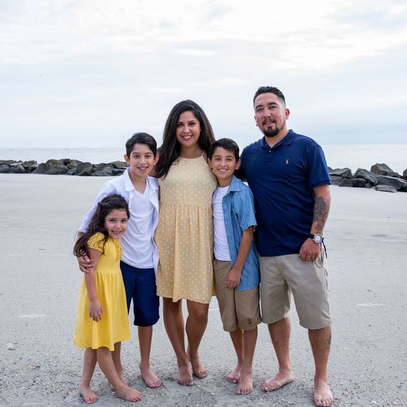 Meet your Posher, Janet - Picture 1 of 1