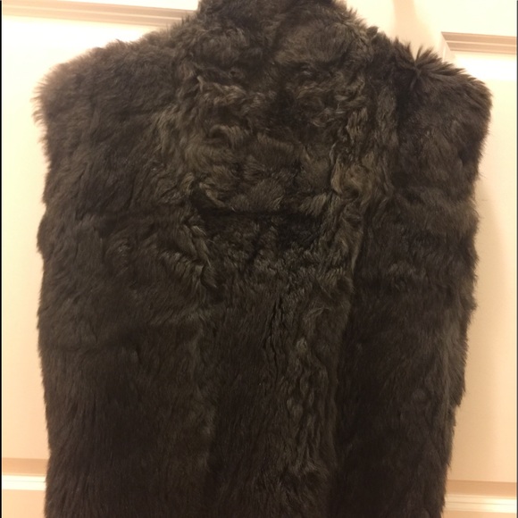 Faux Fur Vest - Picture 2 of 4