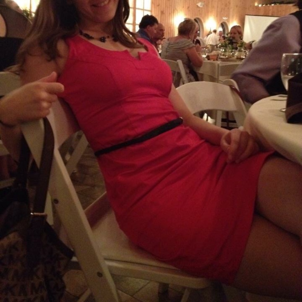 Red dress - Picture 2 of 6