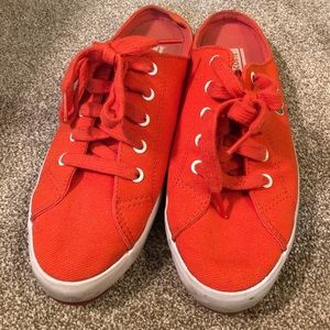 Lacoste slide on tennis shoes