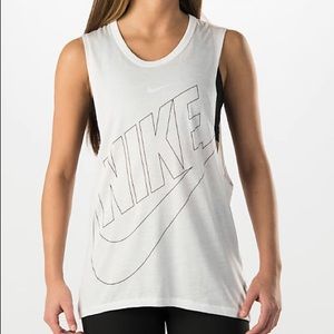 Nike signal muscle tank