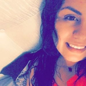 Meet your Posher, Dulce