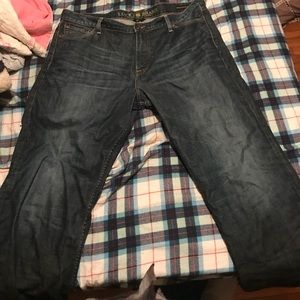 Men’s size 40x32 lucky brand jeans