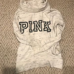 Loose neck sweatshirt