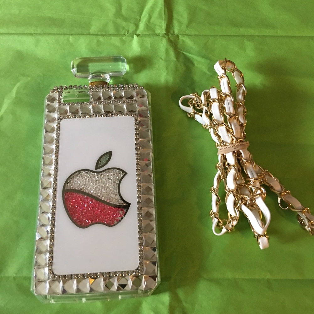 New iPhone case with carry chain