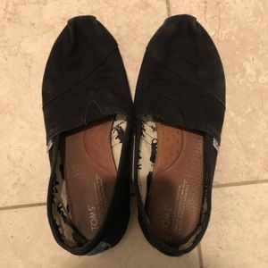 TOMS Shoes size 9