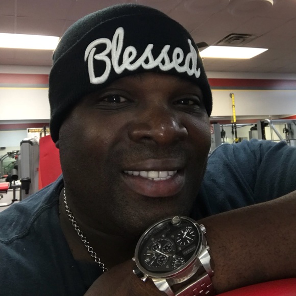 Meet your Posher, Curtis - Picture 1 of 1