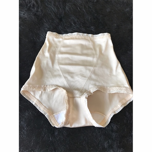 Playtex Free Spirit Fanny Shaper Brief//shaper//girdle Tan//beige Size Small