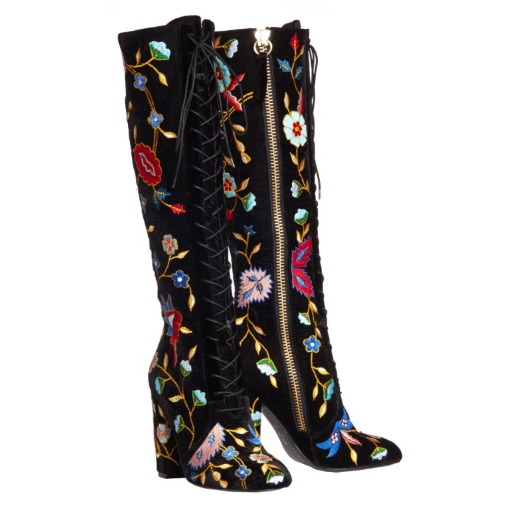 Brand New IN BOX Alice & Olivia Embroidered Boots