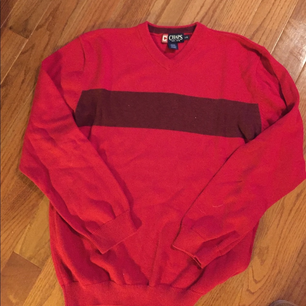 Chaps large V neck sweater