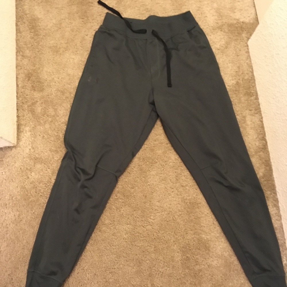 UA men’s jogger