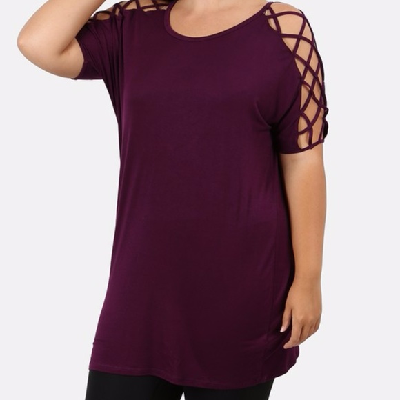 CLOSET CLOSING! Shoulder Ladder Detail Dolman Top - Picture 3 of 3