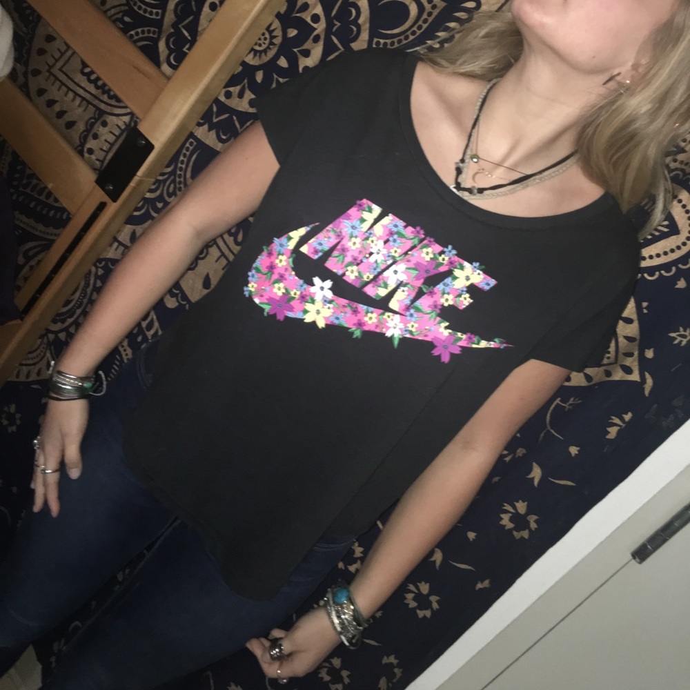 Nike t-shirt