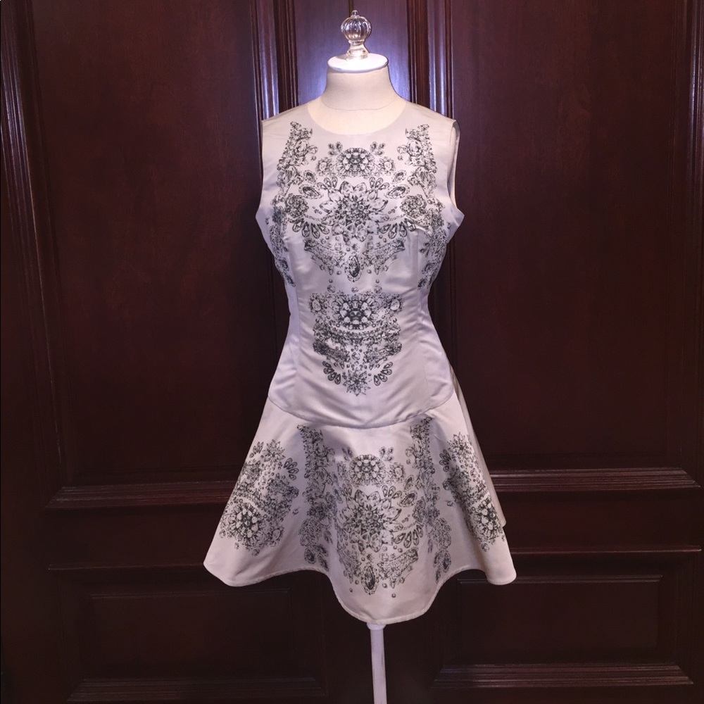 Red Valentino