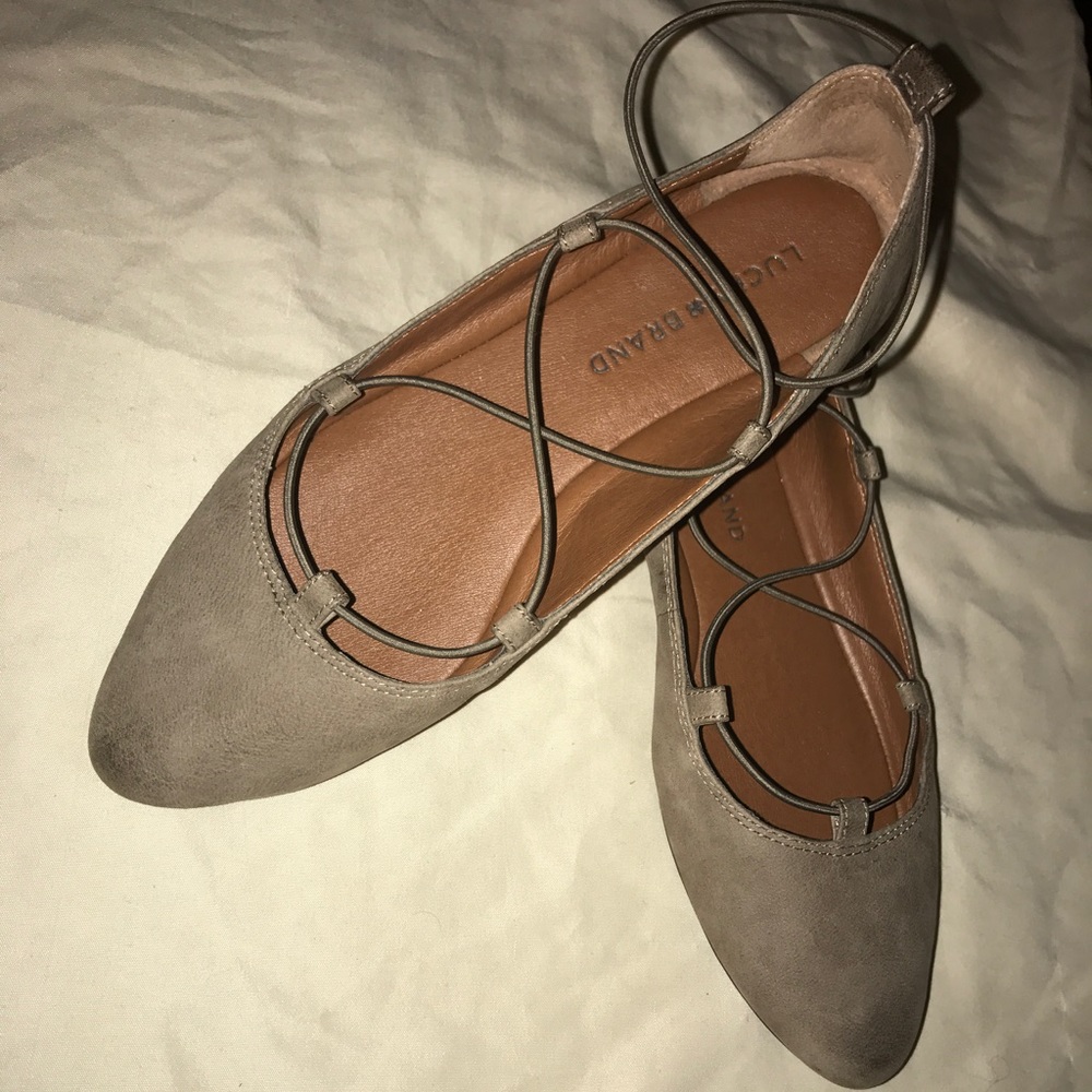 Lucky Brand Laced flats!