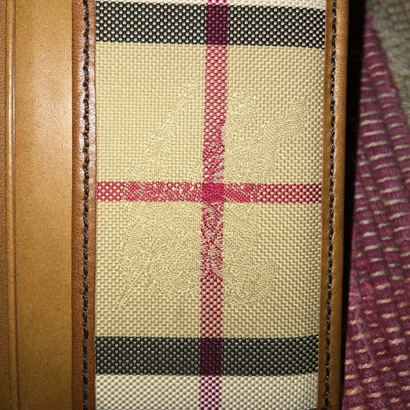 Burberry Wallet - Picture 4 of 4