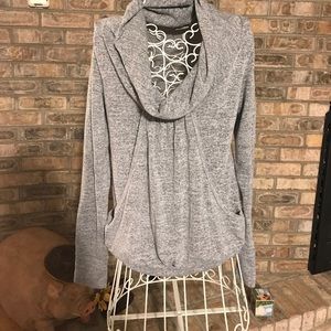Cowl neck wth a kangaroo pocket sweater
