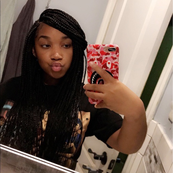 Meet your Posher, Dominique - Picture 1 of 1