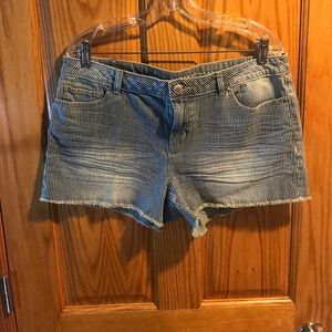 Lauren Conrad shorts