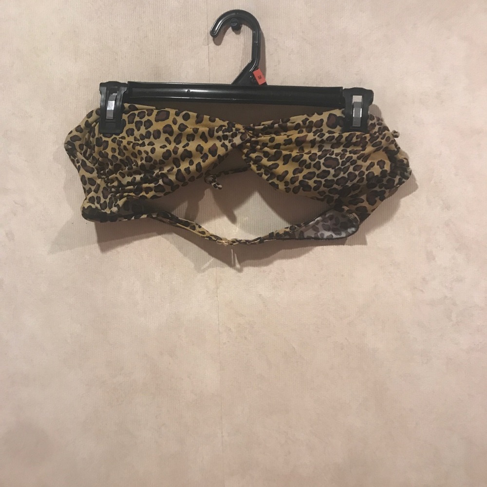 Leapord bikini top