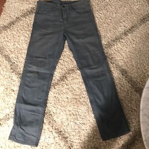 BRAND NEW! Levi’s 513 in prairie blue.
